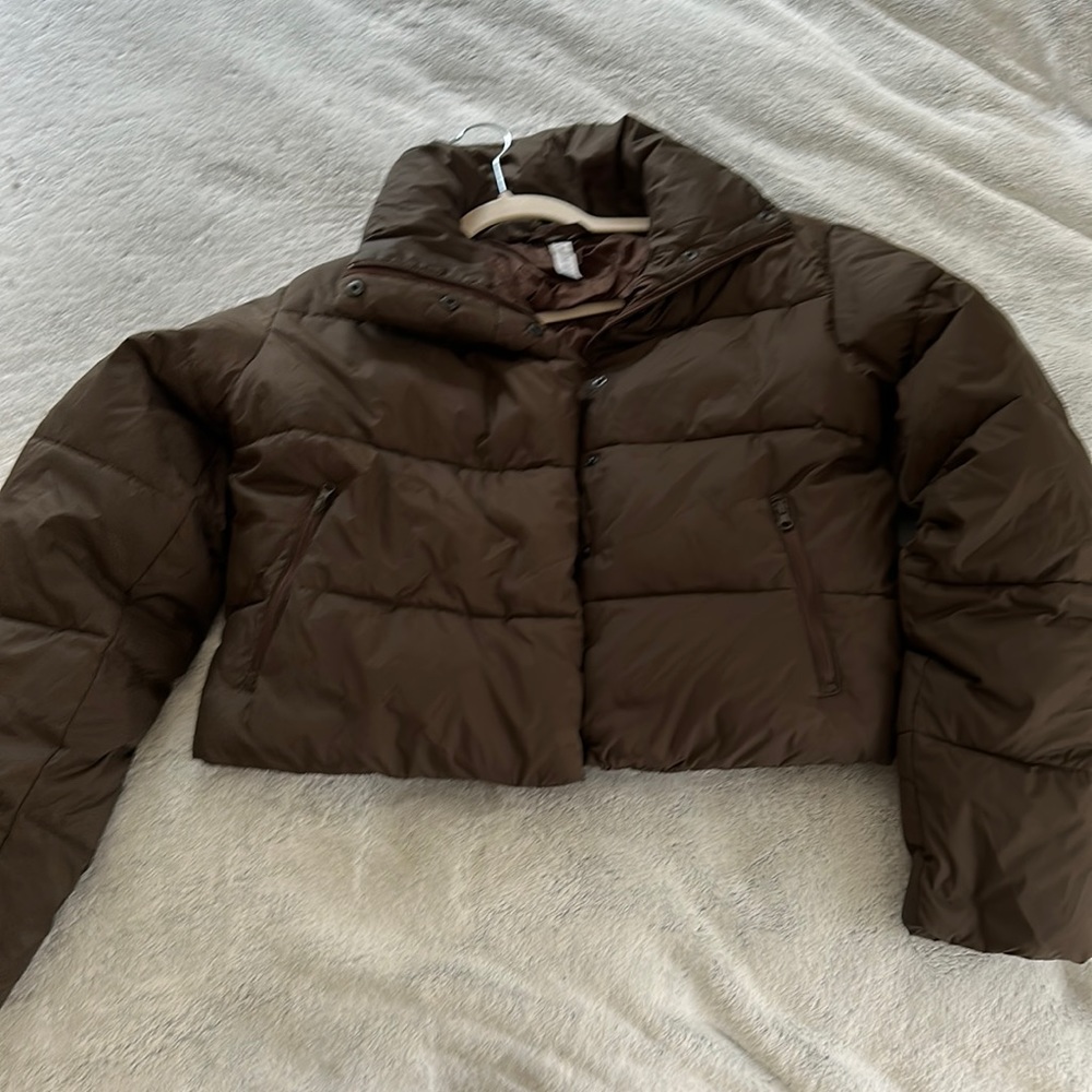 Alo Gold Rush Brown Color